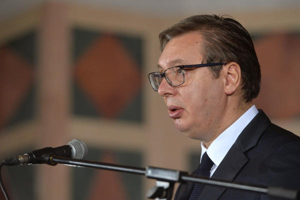 Vučić: Patrijarh Irinej ima sa čim da izađe pred Savu i Lazara!
