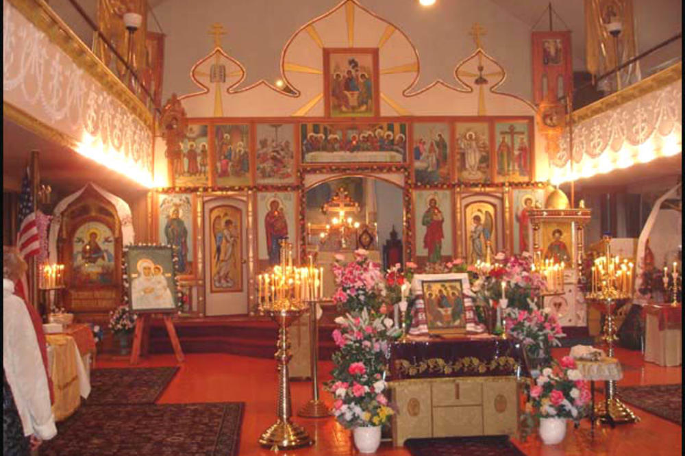 CRKVA BACILA ANATEMU NA PREDSEDNIKA: Zabranjuje mu se PRIČEŠĆE!