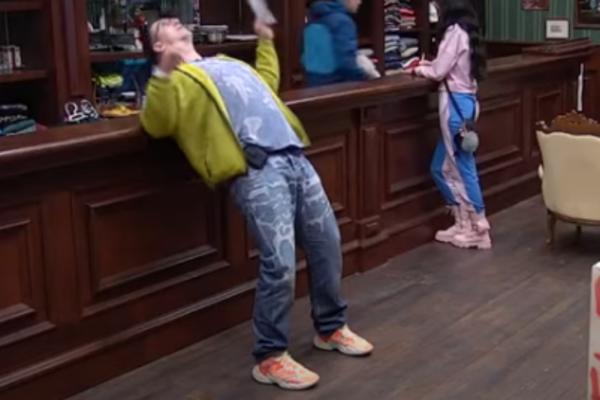 KRISTIJAN GOLUBOVIĆ SE PREVIJA OD BOLOVA! Nije znao šta će, pa uradio OVO! (VIDEO)