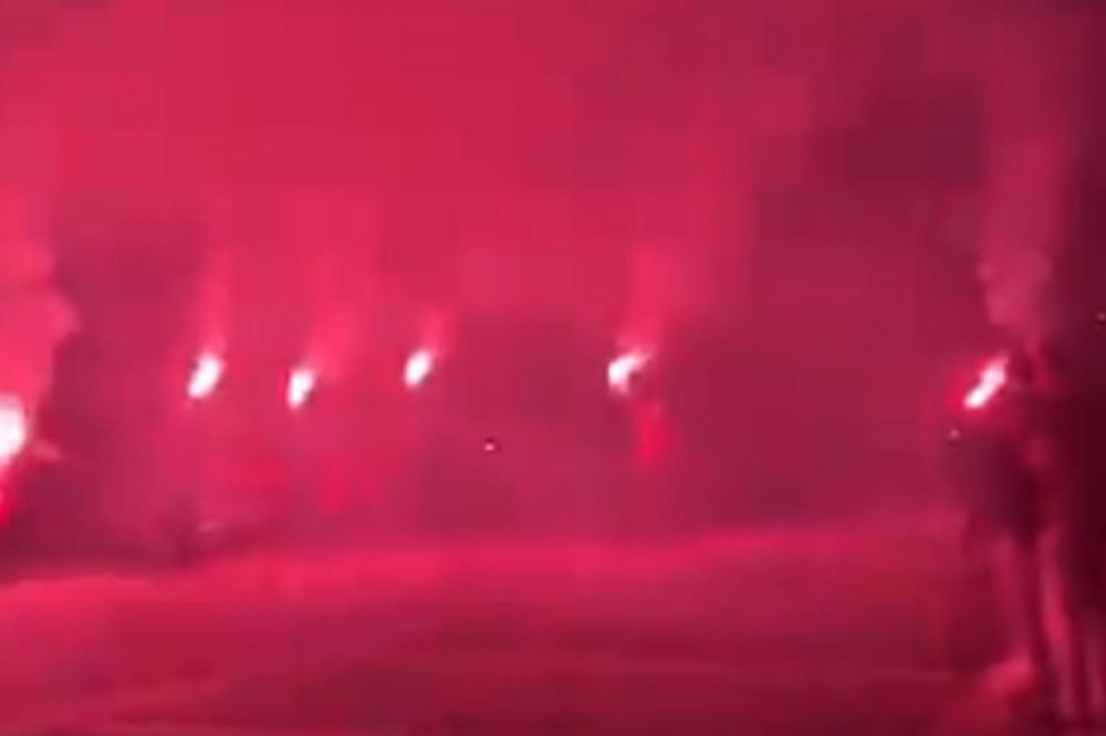 OKUPILA SE VELIKA GRUPA DELIJA, SVE GORI! Evo o čemu se radi! (VIDEO)