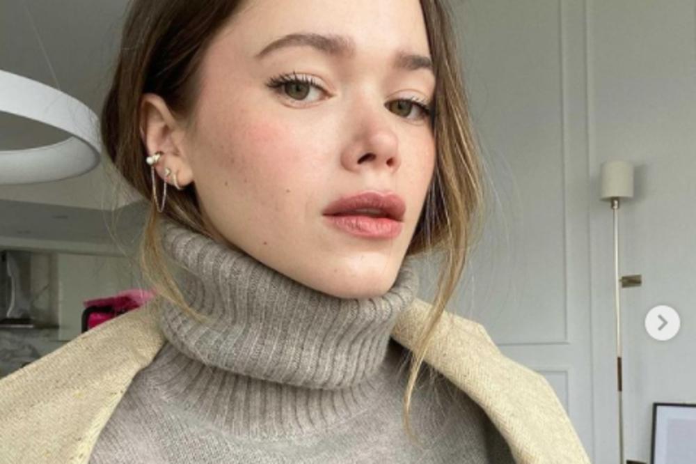 HIT OVE ZIME: Kako da nosite STARE džempere na MODERAN NAČIN (VIDEO)