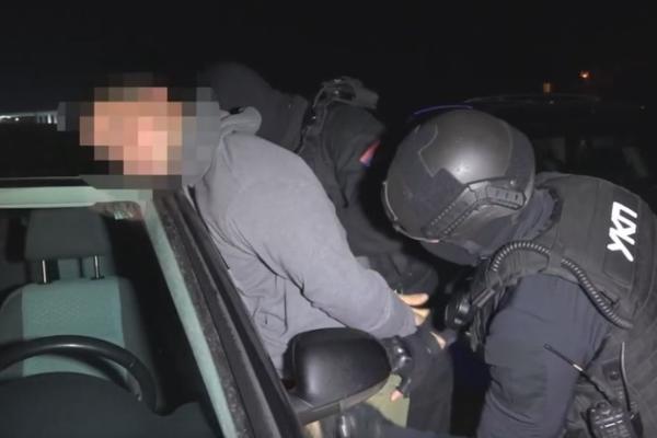 POLICIJSKA AKCIJA U BEOGRADU: Zaplenjeno više od 300 grama NARKOTIKA, uhapšeno PET OSOBA