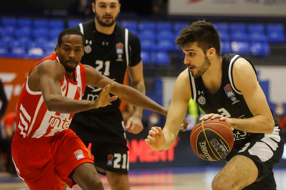 ŠTA SE TO DEŠAVA SA LENGSTONOM HOLOM?! Svašta je krenulo da se priča, a sad se oglasio i njegov agent!