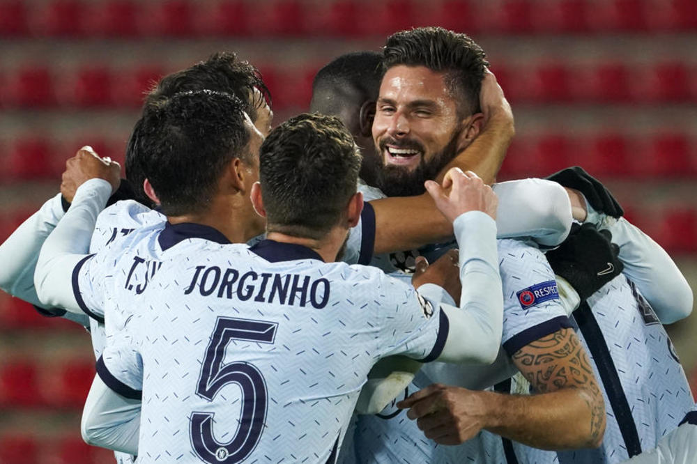 NIJE ZA ONE SA SLABIM SRCEM: Žiruov hitac odveo Čelsi u osminu finala LŠ - Seviljina infarkt pobeda!