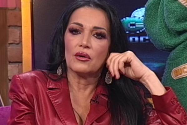 "KAKVE VEZE RODIĆI IMAJU SA NAŠOM KUĆOM!?" BOŽINOVSKA DEMANTOVALA DA SU PRIJATELJI FINANSIRALI RENOVIRANJE!