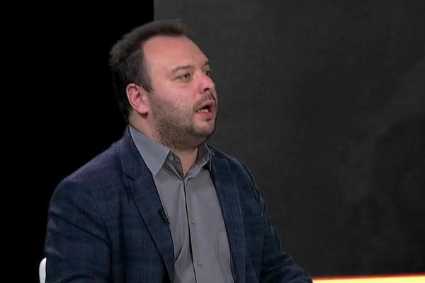 "NA VELIKI PETAK SE NE IDE U KAFIĆE, A BOG NE GLEDA DA LI NA VASKRŠNJOJ TRPEZI IMATE PRASE": Teolog o pravilima