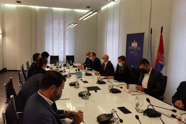 VUČEVIĆ SE SASTAO SA JAPANSKIM INVESTITORIMA IZ FIRME NIDEK: Investicija od skoro 2 milijarde evra u Novom Sadu