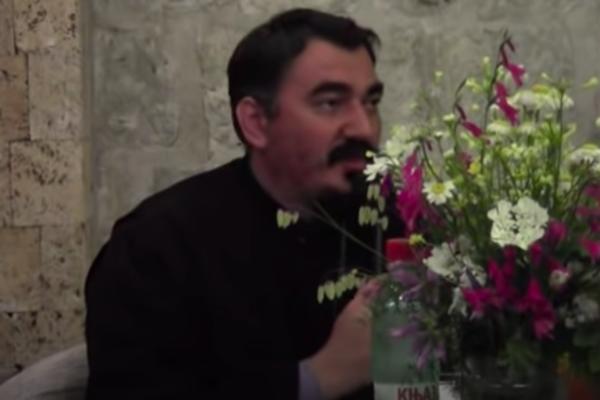 KRŠITI MERE POZIVAJUĆI SE NA VERU JE FANATIZAM: Važan apel oca Nenada iz Eparhije valjevske koji je PRELEŽAO KORONU