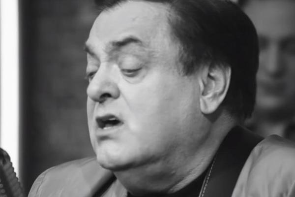 AUU! Menadzer konačno otkrio PRAVI RAZLOG zašto NIJE bio na sahrani poznatog PEVAČA!