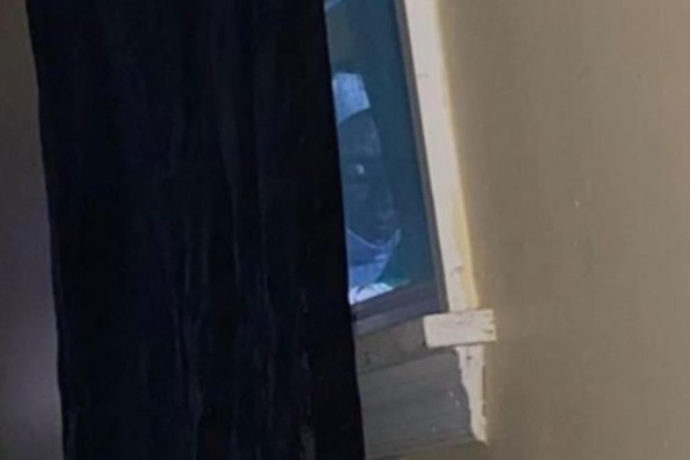 DEVOJKA JE POGLEDALA KROZ PROZOR I SKROZ SE PRESTRAVILA! Ovo je slika koja je svima naterala JEZU U KOSTI