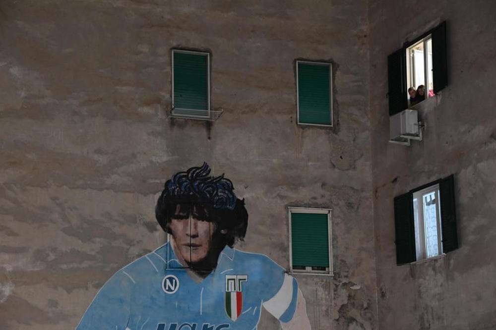 DIJEGO JE TO ZASLUŽIO: Na Napolijevom stadionu uskoro Maradonin kip!