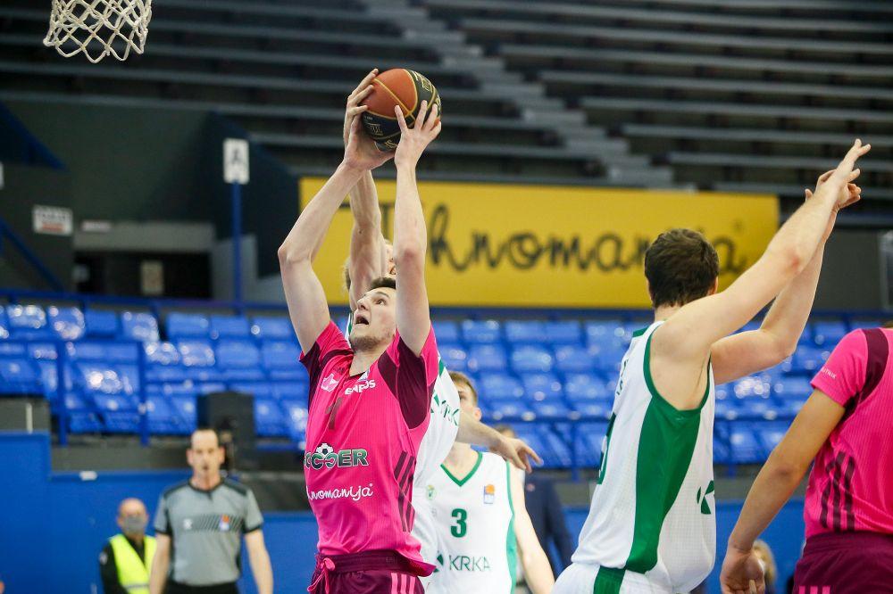 U MEGI RASTE NOVI JOKIĆ: Za jedno leto sam izrastao 20 cm! Zamalo je pao u nesvest kad je prvi put video Džordana!