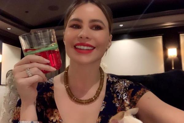 NAJEMOTIVNIJA PORUKA ZA GODIŠNJICU BRAKA! Srbi je obožavaju, a ona MUŽU uputila NEVEROVATNU PORUKU!