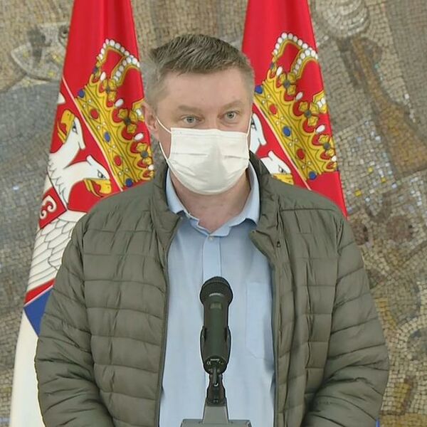 MLADI IDU NA SKIJANJE,A ONDA STARIJI DOLAZE SA TEŽIM KLINIČKIM SLIKAMA: Dr Stevanović o posledicama nakon zimovanja
