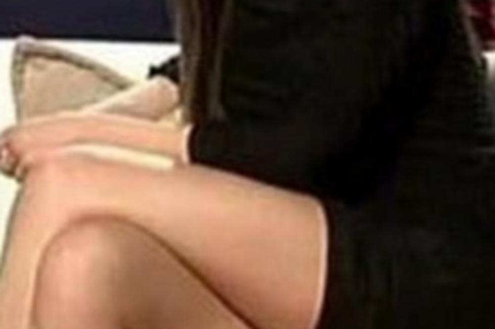 VODITELJKA SA NAJDUŽIM NOGAMA KOJE SE PAMTE!Njeno lepo lice ste gledali na Pinku, evo gde je danas:BORI SE ZA BEBU!