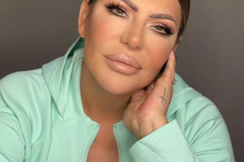 ĐANIJEVA SLAĐA POSLALA SNAJKI POKLON U PORODILIŠTE! Neverovatno koliko se otvorila, a o JEDNOJ stvari svi bruje!