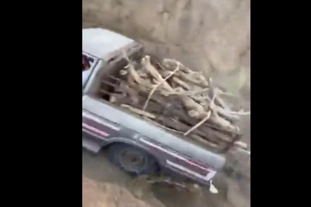 MISLITE DA STE VIDELI LOŠ PUT? Ostavite sve što radite i POGLEDAJTE KUDA VOZE OVI LUDACI! (VIDEO)