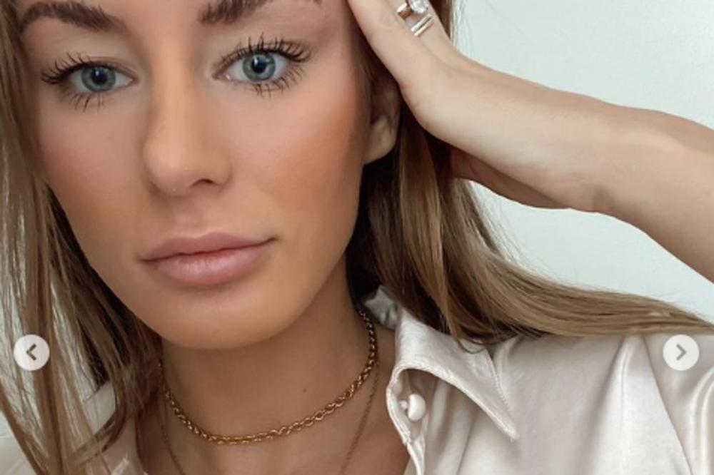 LEPOTICA SE SNIMILA ZA INSTRAGRAM, A PAR SATI KASNIJE PRONAĐENA MRTVA: Njeno GOLO telo osvanulo u ŽBUNJU pored PUTA