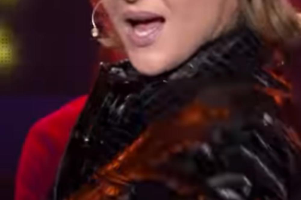 POZNATA PEVAČICA USPELA DA POVRATI SLUH POSLE KORONE! Evo koje muke još uvek ima i ne prolaze!