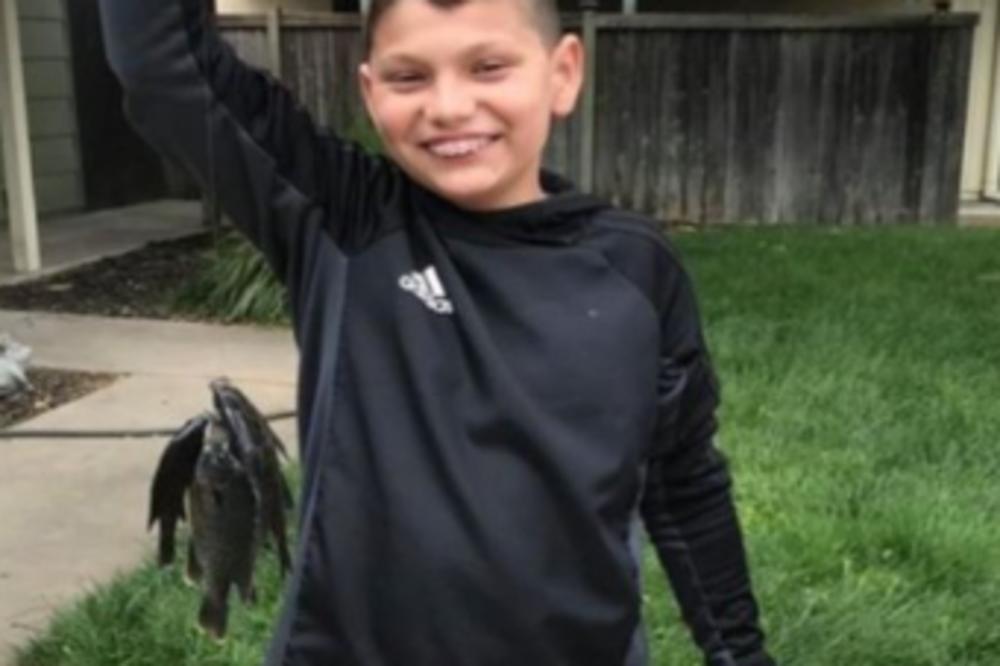 MALI ADAM JE BIO NAJDIVNIJI DEČAK KOG SAM UPOZNAO, SMEJAO SE STALNO: Tuga do neba, dečak (11) pucao sebi u glavu!