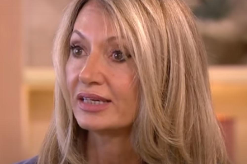 ONA JE LEPOTICA KOJU JE POLICAJAC ISTRAUMIRAO ZA CEO ŽIVOT: Ovo je snimak, au šta joj radio DOK JE BILA GOLA(VIDEO)