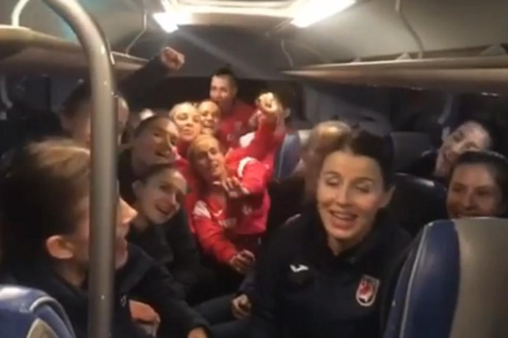 PRED MEČ SA SRBIJOM PEVAJU TOMPSONA: Hrvatice napravile senzaciju na EP, pa slavile uz kontroverznog pevača!