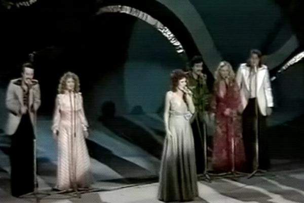 KORONA UBILA LEGENDU JUGOSLOVENSKE MUZIKE! Ceo Balkan je u ŠOKU! (VIDEO)