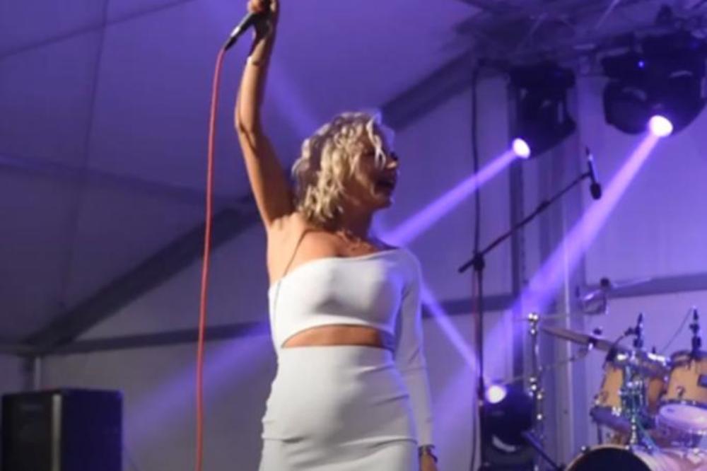 Nije ni Ceca, ni Jeca, ali ni Brena... Evo koja pevačica šuri koliko para ima - za sammo 1 godinu uzme brdo novca