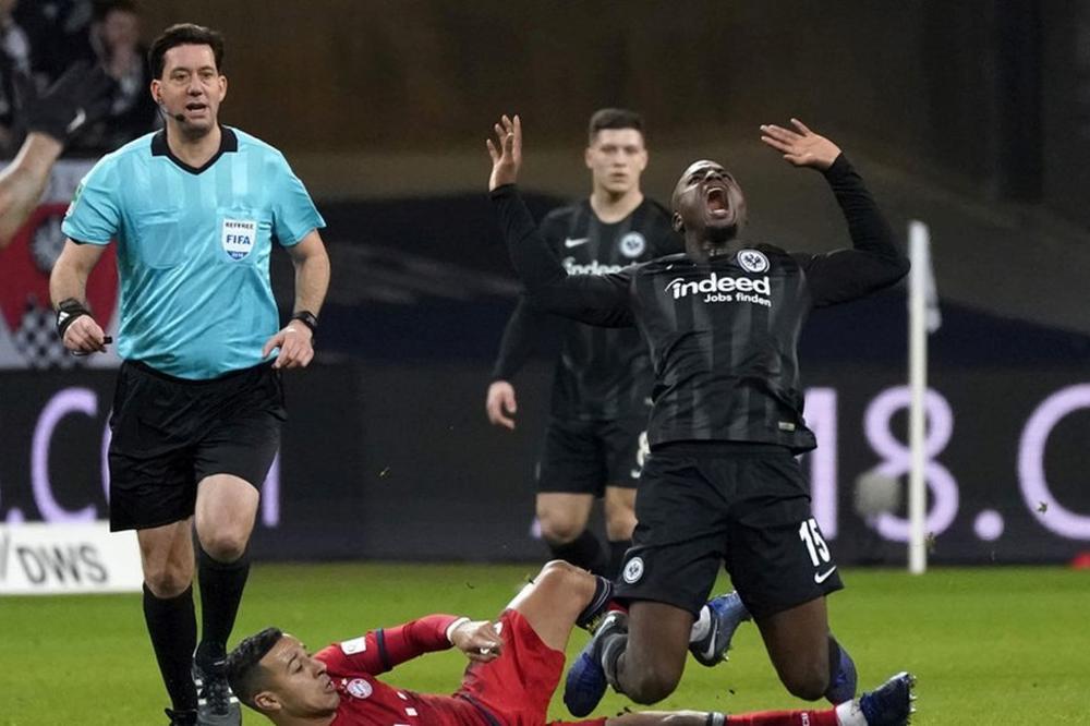 SAIGRAČ SRPSKOG REPREZENTATIVA ŠVERCOVAO DROGU: Rekao sam im - Uradite to sa mnom! Lepili su mi oko nogu!