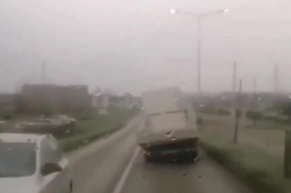 JEZIV SNIMAK NA RUMENAČKOM PUTU! EVO kako duva KOŠAVA! ČUVAJTE SE! (VIDEO)