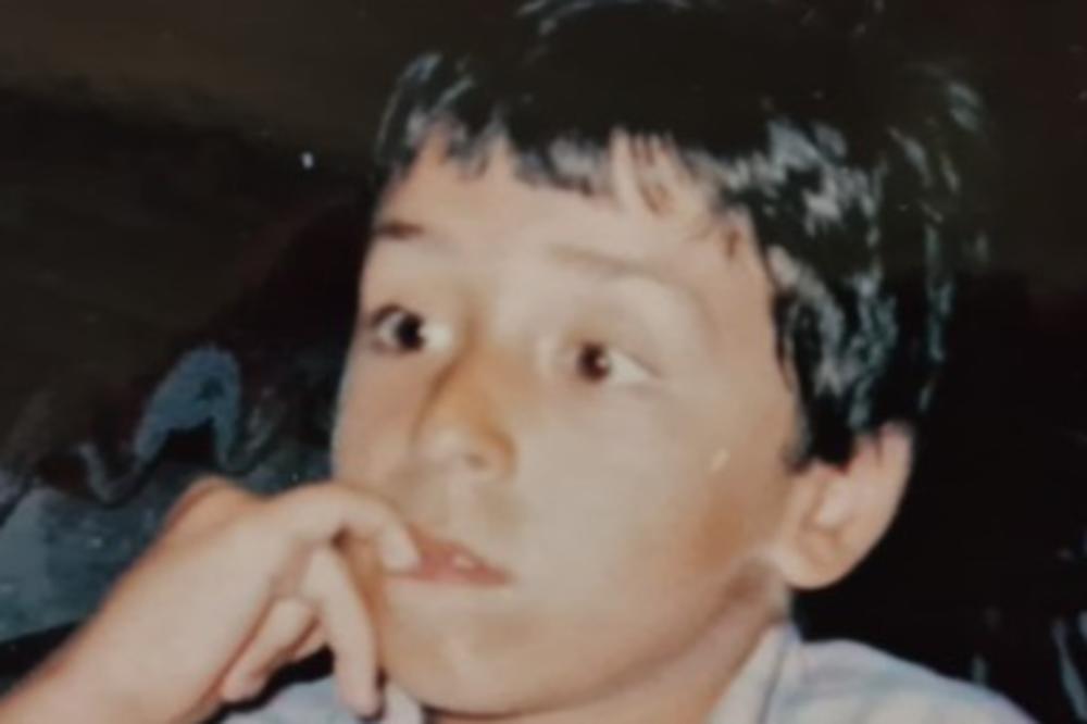 NIKADA NEĆETE POGODITI KO JE OVO! Naš POPULARNI voditelj objavio fotku iz MLADOSTI i zasmejao MNOGE! (FOTO)