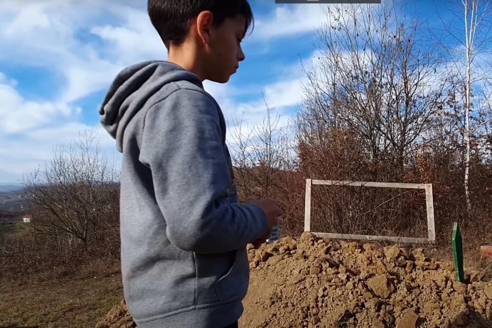 DEČAK IZ BRATUNCA JE OSTAO BEZ TATE PRE 4 GODINE, A SADA MU JE UMRLA I MAMA: Tragediji tu nije kraj...