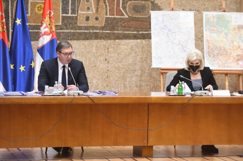 PREDSEDNIK REKAO ONO ŠTO SVE ZANIMA: Vučić otkrio kada vakcina definitivno stiže u Srbiju!