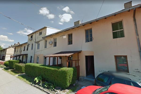 GORI STAN U BEOGRADU! Vatrogasci na licu mesta!