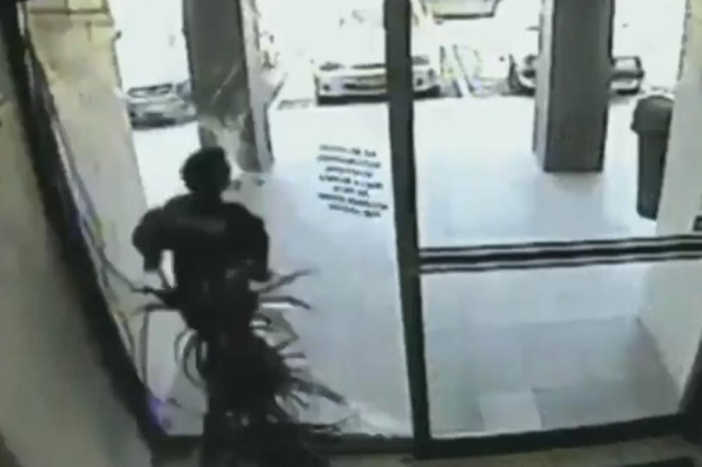 RASVETLJENE KRAĐE NA ZVEZDARI! Muškarac išao od stana do stana i uzimao sve što je našao1