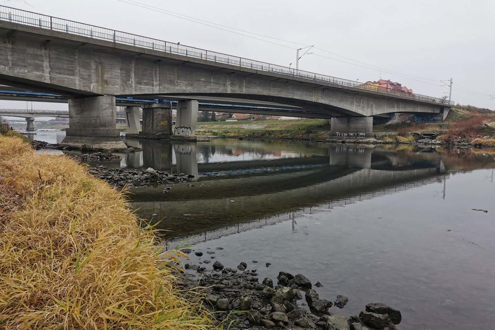 MISTERIJA SMRTI U ČAČKU: Pronađen je leš, muž nestale Snježane nije identifikovao lice, a prepoznao je OVO na ženi