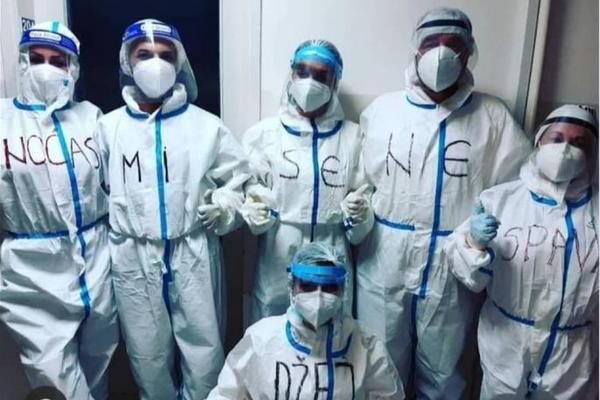 OVAKO SU SE SRPSKI MEDICINARI OPROSTILI OD DŽEJA: Usred borbe sa koronom, zastali su da urade ovo (FOTO)