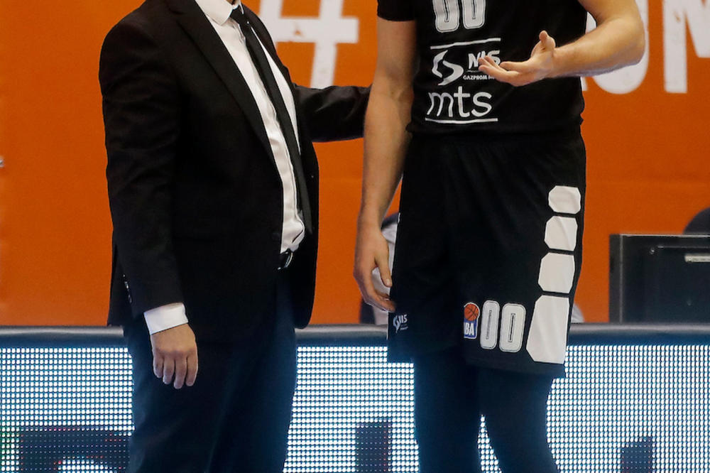 STIGAO KAO VELIKO POJAČANJE, A VEĆ ODLAZI IZ KLUBA! Mika se rastaje sa crno-belima!