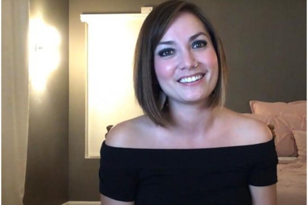 OVA SVEŠTENICA JE DALEKO OD SVETICE: Napustila crkvu pa počela da se skida i RADI OVO, osvanule i slike 18+ (FOTO)