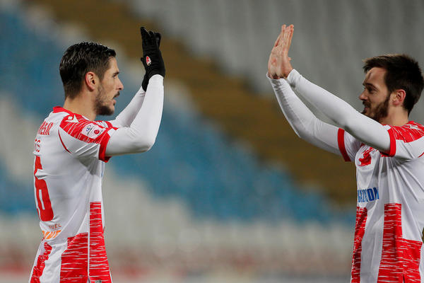 BAČKA IZDRŽALA 45 MINUTA DA NE PRIMI GOL, PA PRIMILA 2 ZA 11 MINUTA: Zvezda pobedom zatvorila 2020. na Marakani!