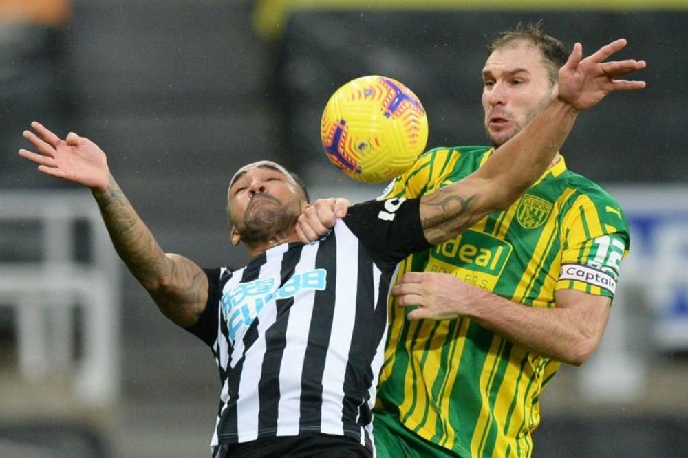 Bane Ivanović je jedini kapiten u Premijer ligi koji nije nosio traku u duginim bojama u znak podrške LGBT osobama!