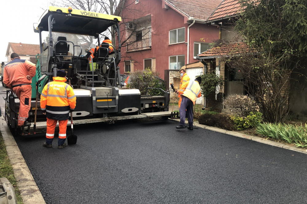 VELIKA STVAR ZA GRAD: Nastavljaju se radovi na rehabilitacija puteva i ulica u MZ Gornji grad