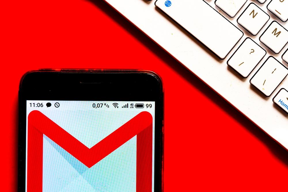 CEO SVET JE STAO, PA NASTAVIO DA SE OKREĆE! Pali GOOGLE, GMAIL I YOUTUBE, pa proradili!