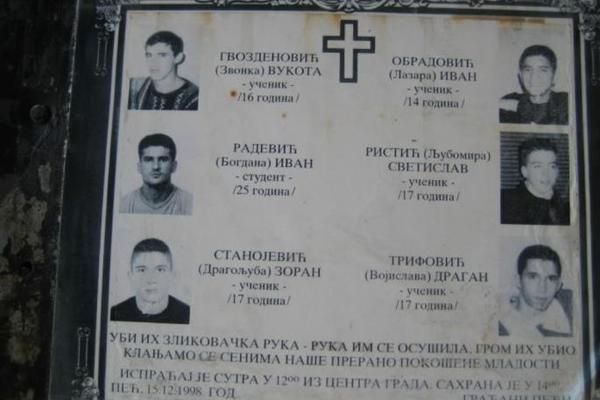 PROŠLO JE 22 GODINE OD MASAKRA U PEĆKOJ DISKOTECI: Mladi Srbi ubijeni su krvnički, ubice nikad nisu pronađene