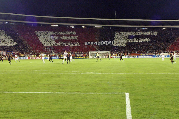 NEMA HUKA KOJI LEDI KRV, NEMA PESME KOJA NOSI: Od MAGLE do KORONE: Zvezda - Milan, peti sudar evropskih prvaka!