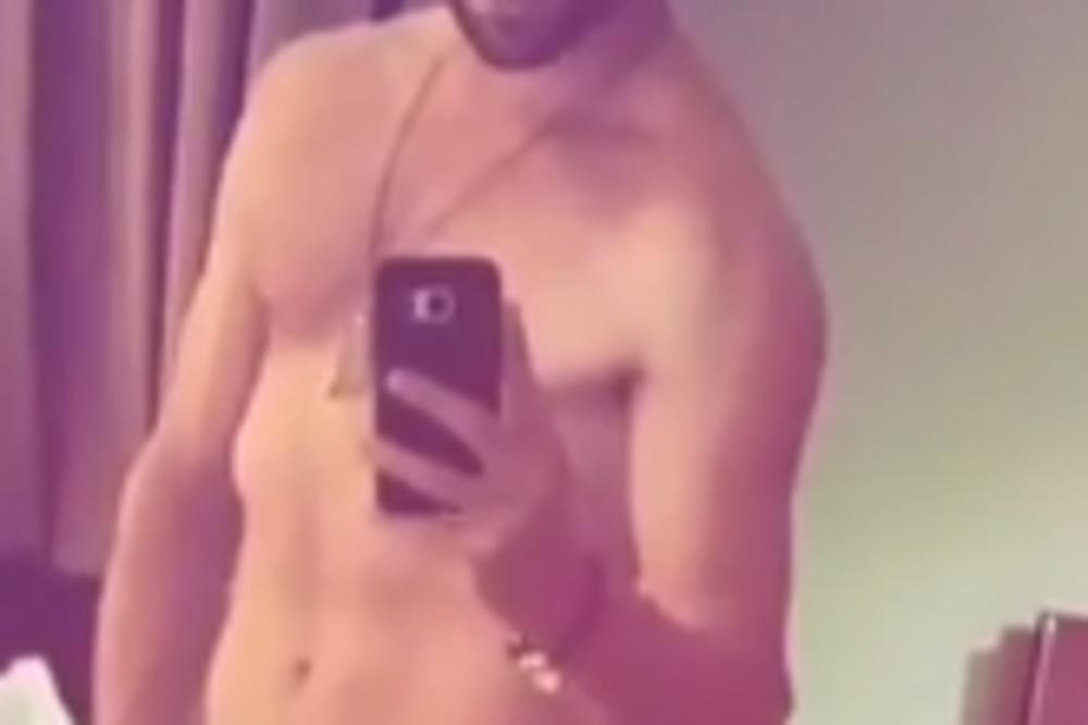 PALACA JEZIKOM POTPUNO GO: Naš pevač RASPALIO MAŠTU se*si snimkom, devojke nisu znale u šta pre da gledaju!