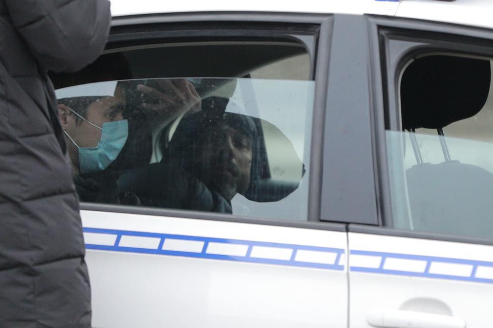 POZNATI HRVATSKI POLITIČAR ZATEKAO ŽENU SA SVEŠTENIKOM, PA IH PREBIO: Skandal trese Hrvatsku!