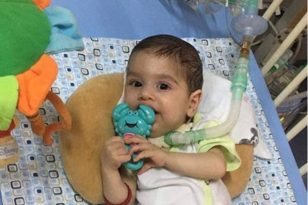 MALI OLIVER ĆE KONAČNO PRIMITI NAJSKUPLJI LEK NA SVETU: U ponedeljak putuje u BUDIMPEŠTU PO ZOLGENSMU! (FOTO)