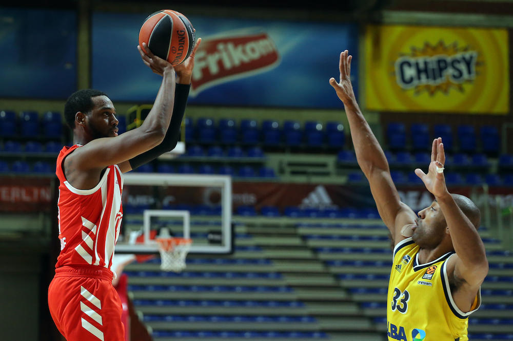 REAL OTIMA ZVEZDI NAJBOLJEG IGRAČA: Španci tvrde da Kraljevski klub juri Džordana Lojda!