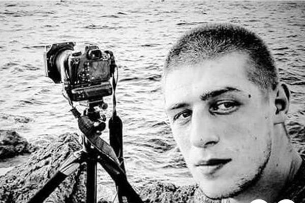 HRVATSKA JE U SUZAMA: Umro je Hrvoje Batinić, imao je samo 30 GODINA! (FOTO)